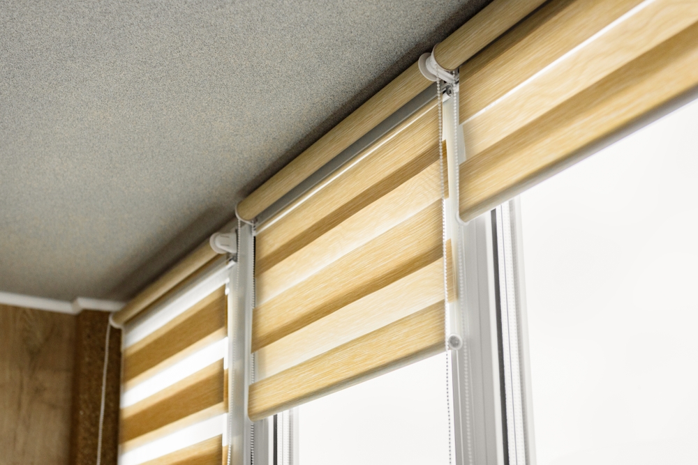 Idealnie dobrane rolety do koloru ścian i mebli